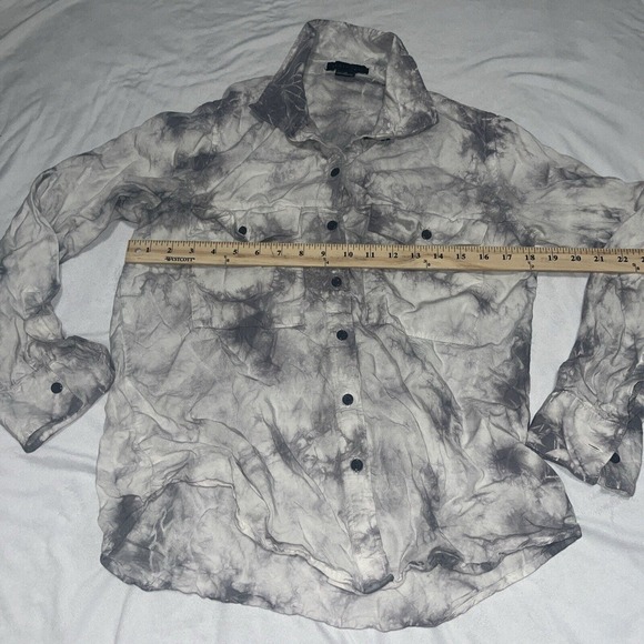 Sanctuary Tie Dye Boyfriend Button Down Shirt XS Gray - Picture 8 of 10